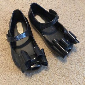 Black glitter mini Melissa’s size 7